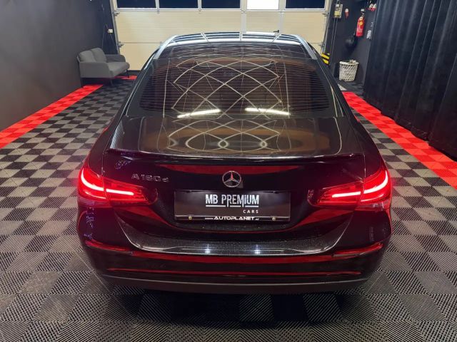 Mercedes-Benz A 180 A 180 d