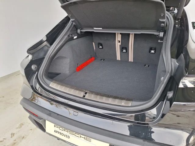 Porsche Taycan 4S Cross Turismo