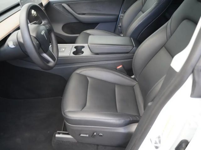 Tesla Model Y Performance