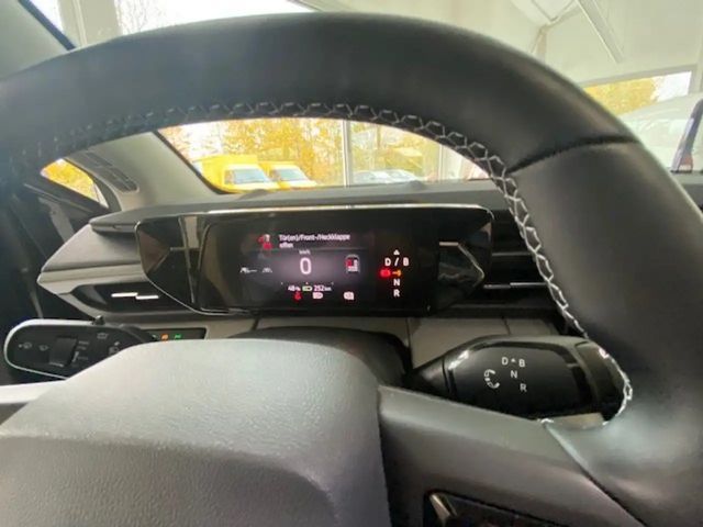 Ford Explorer Extended range RWD