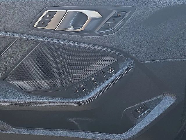 BMW 118 118d M-Sport Sedan