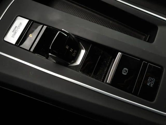 Volkswagen Golf 1.5 eTSI DSG IQ.Drive Style