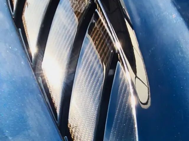 Aston Martin DBS V12