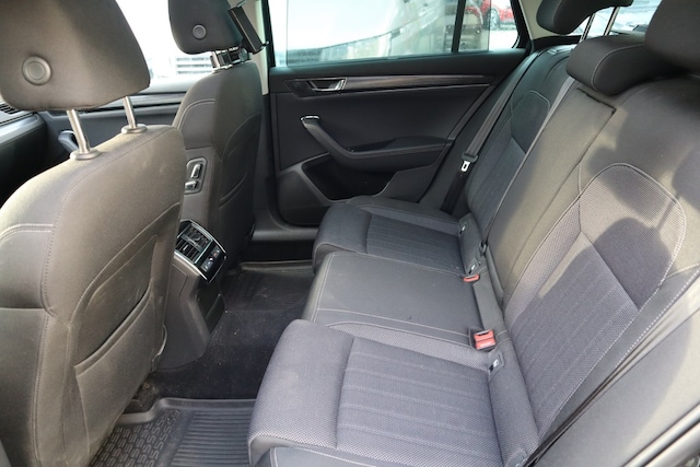 Skoda Superb 2.0 TDI Combi Style Style