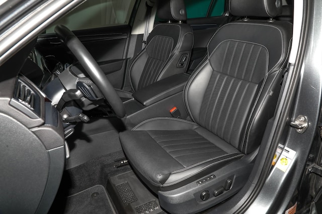 Skoda Superb 2.0 TDI Combi Style Style