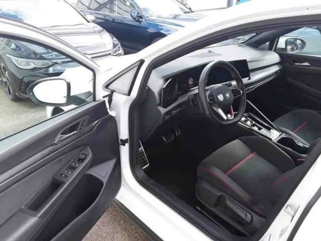 Volkswagen Golf 2.0 TSI DSG GTI