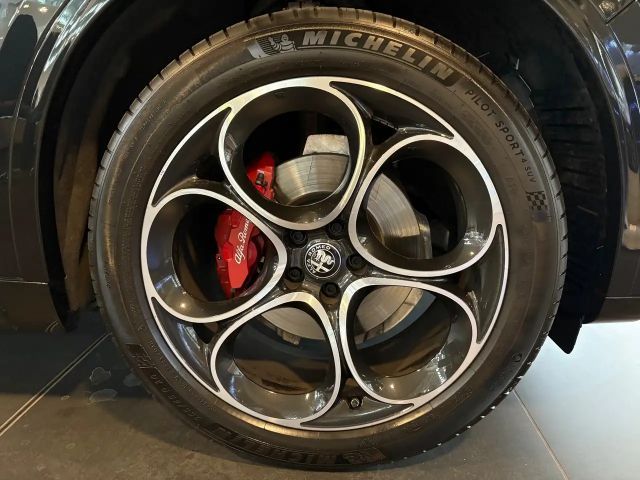 Alfa Romeo Stelvio Q4 Veloce