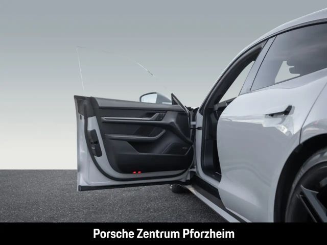 Porsche Taycan Turbo