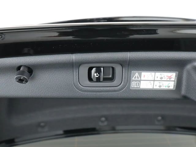 Mercedes-Benz C 300 AMG Line C 300 d Sedan