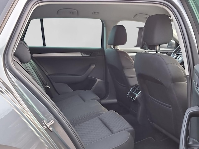 Skoda Superb Ambition Combi iV