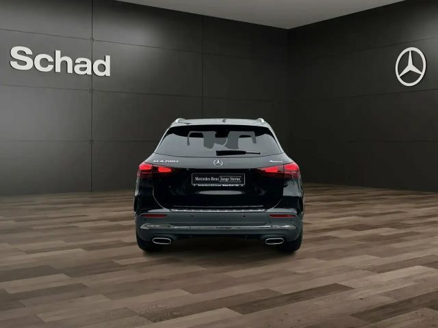 Mercedes-Benz GLA 200 4MATIC AMG Line GLA 200 d