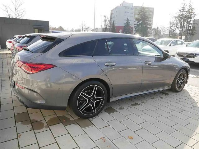 Mercedes-Benz CLA 180 AMG Line