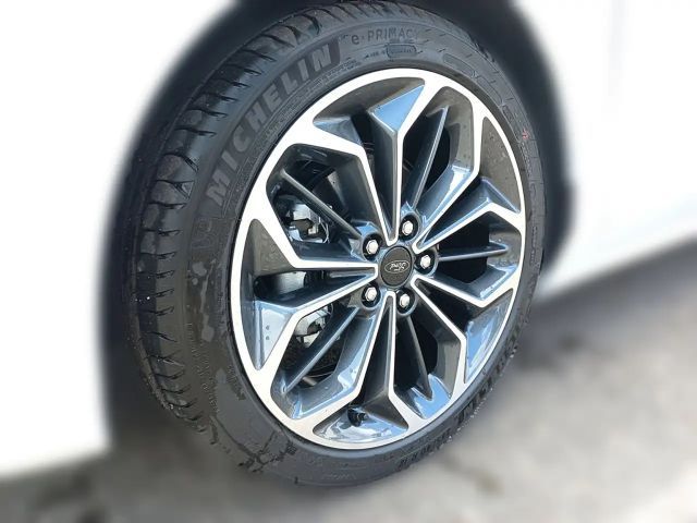 Ford Focus ST Line Wagon