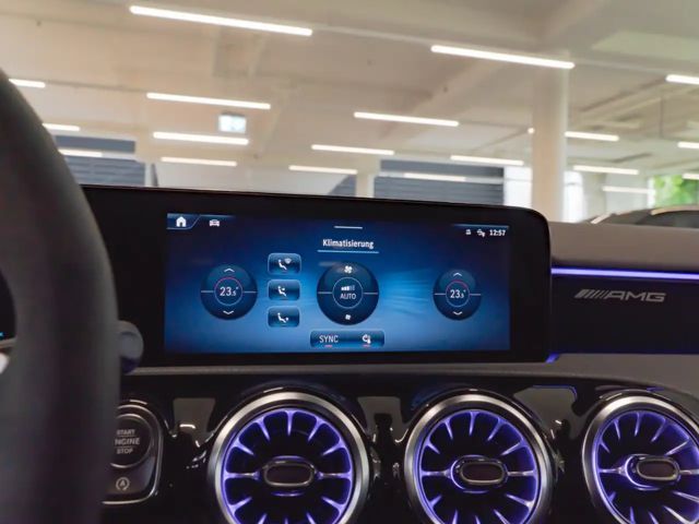 Mercedes-Benz A 35 AMG 4MATIC AMG Line