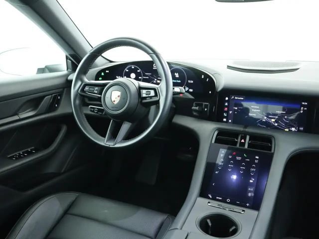 Porsche Taycan Plus LED*Panorama*Bose*PDC*Kamera*DAB*20"