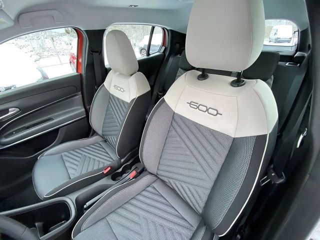 Fiat 600e Hybrid 100 6-Gang eDCT