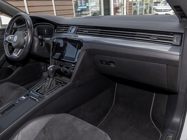 Volkswagen Arteon 2.0 TSI DSG R-Line