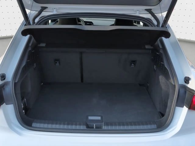 Audi A3 45 TFSI Hybride S-Line Sedan