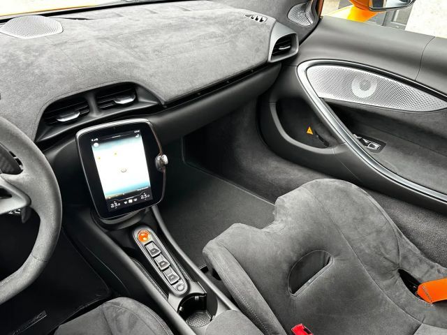 McLaren Artura Spider