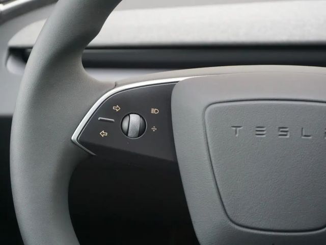 Tesla Model 3 AWD Long Range