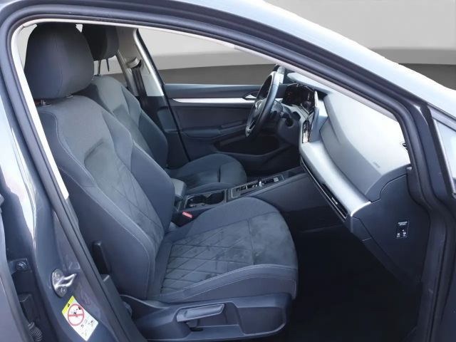 Volkswagen Golf 2.0 TDI DSG Life Variant