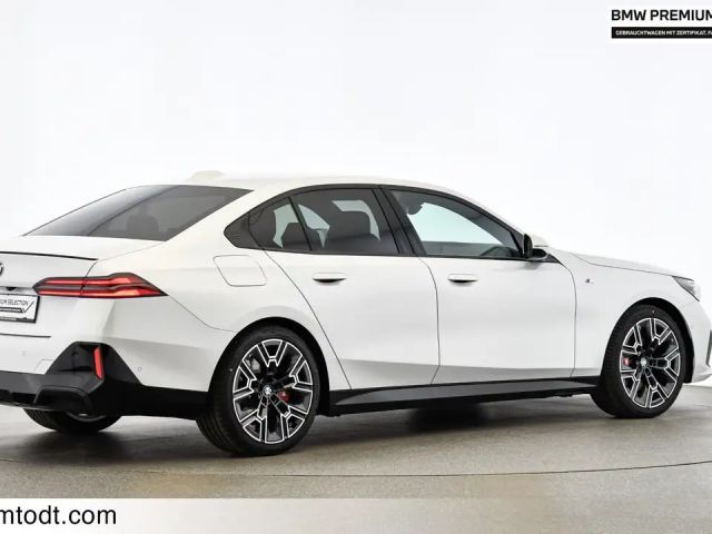 BMW 520 520d M-Sport Sedan xDrive