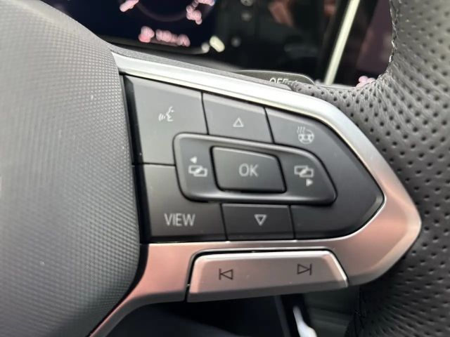 Volkswagen Golf DSG Sport Variant