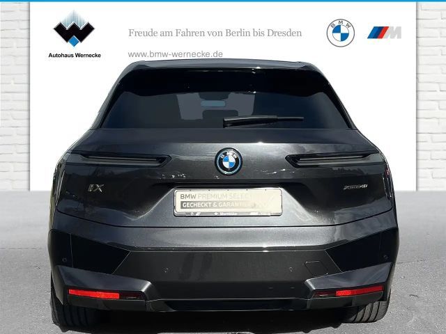 BMW iX xDrive40