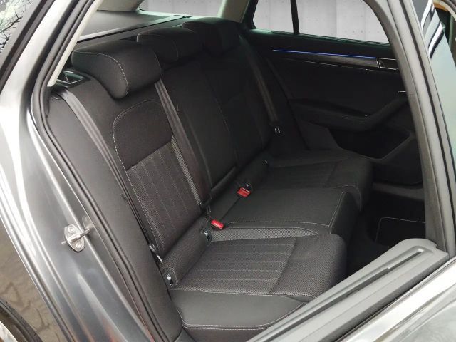 Skoda Superb 2.0 TSI Combi Style Style