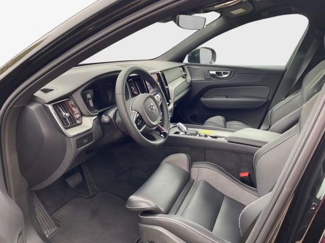 Volvo XC60 Dark Plus