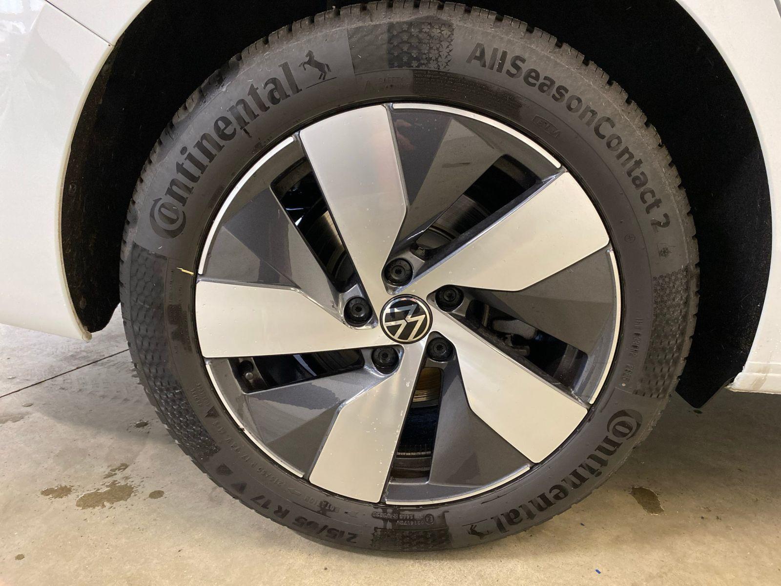 Volkswagen Passat 1.5 eTSI Business Variant