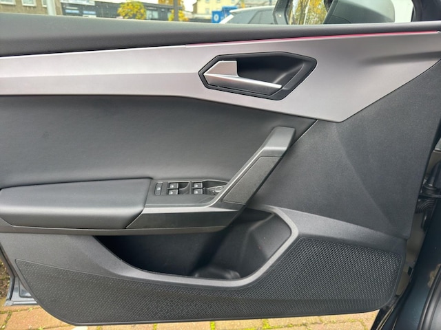 Seat Leon 1.5 eTSI DSG FR-lijn Sportstourer