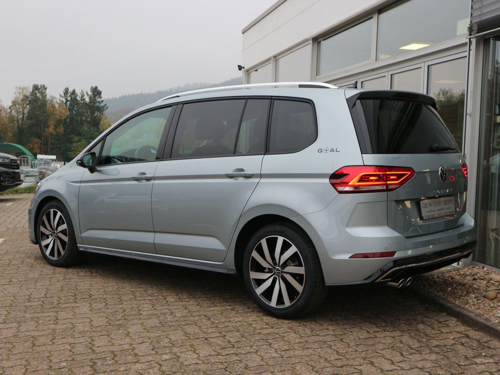 Volkswagen Touran DSG R-Line