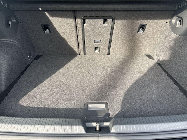 Volkswagen Golf 2.0 l TDI, Navi, Multifunktionskamera, ACC