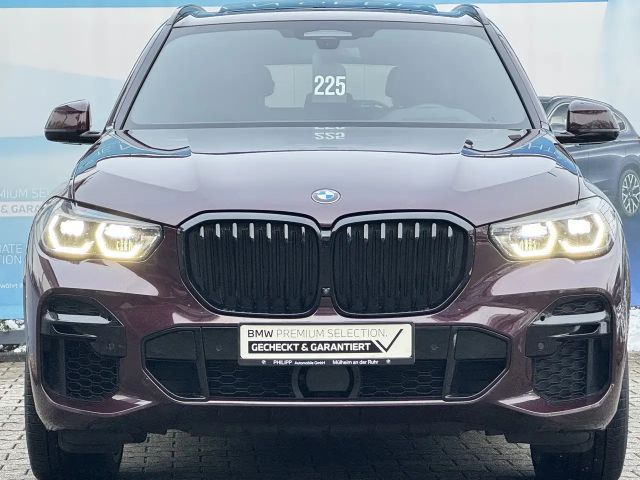 BMW X5 Individual M50i