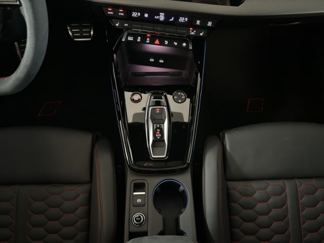 Audi RS3 Quattro S-Tronic Sedan