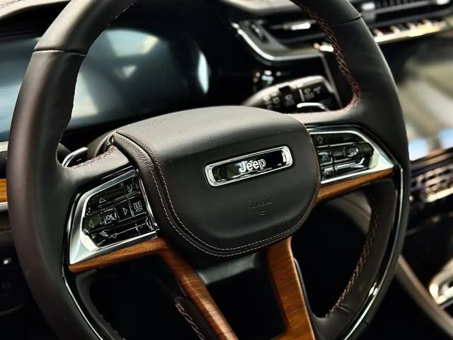 Jeep Grand Cherokee 4xe Summit