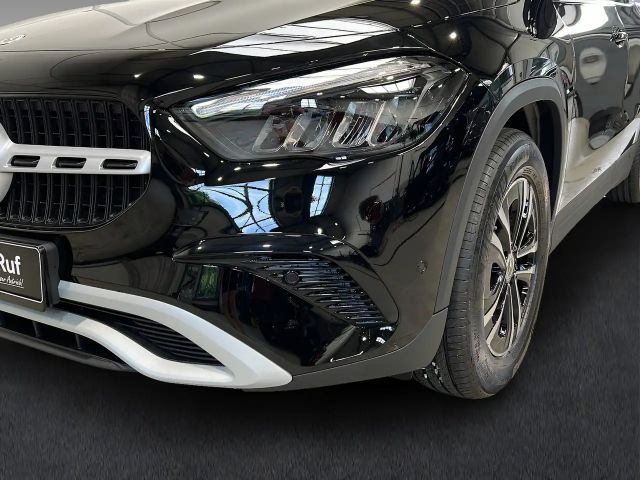 Mercedes-Benz GLA 200 GLA 200 d