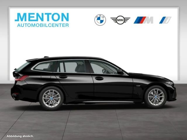 BMW 330 330e Touring xDrive