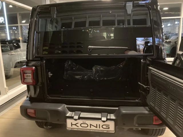 Jeep Wrangler Sahara