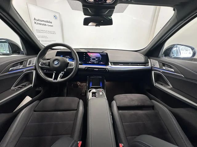 BMW iX1 xDrive30