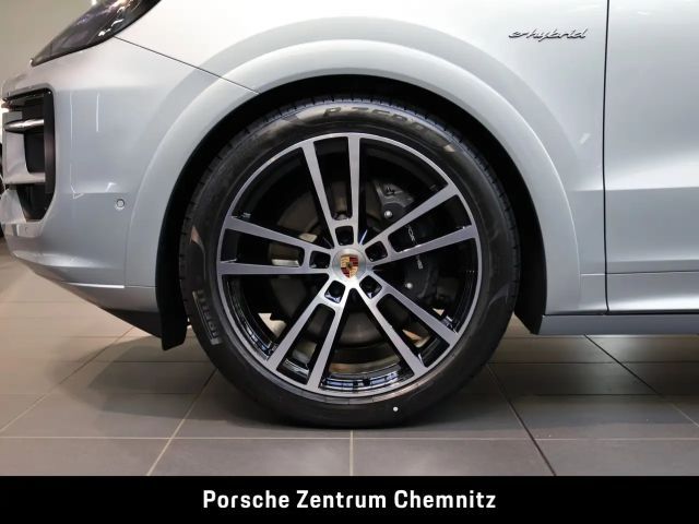 Porsche Cayenne Black Edition E-Hybrid