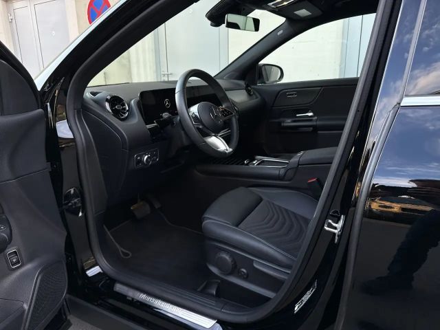 Mercedes-Benz GLA 200 PTS Cam Navi Wide LED SHZ EASY-PACK