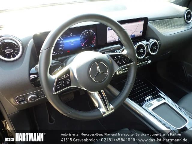 Mercedes-Benz B 200 Progressive Sedan