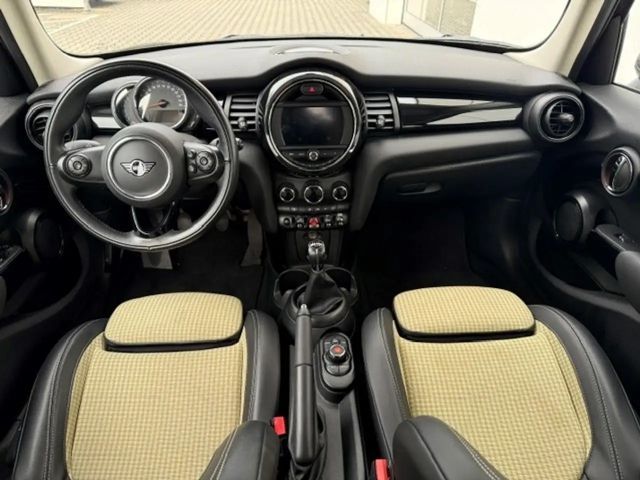 MINI One 5T LMR SportSitz SHZ PDC LED Tempomat DAB