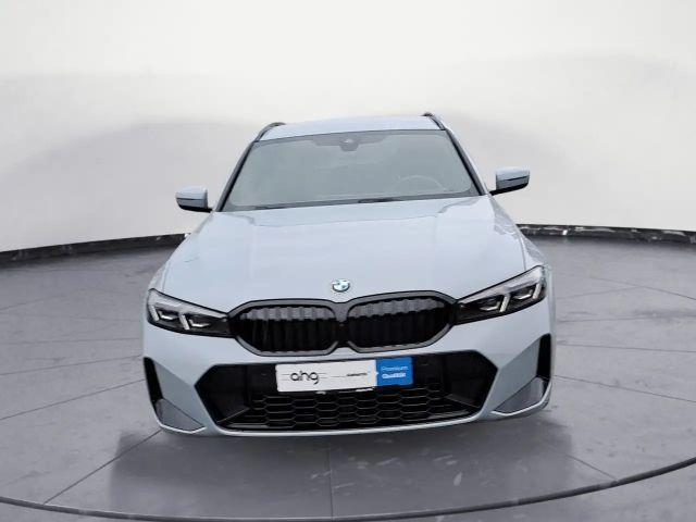 BMW 320 320d M-Sport Touring xDrive