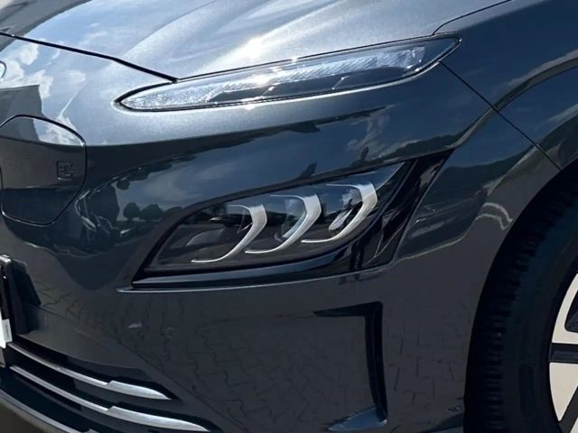 Hyundai Kona 2WD Trend