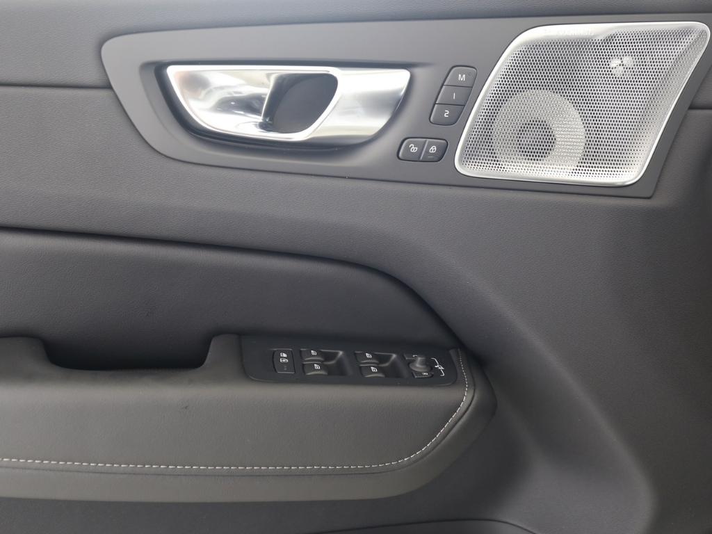 Volvo XC60 AWD Dark Ultra