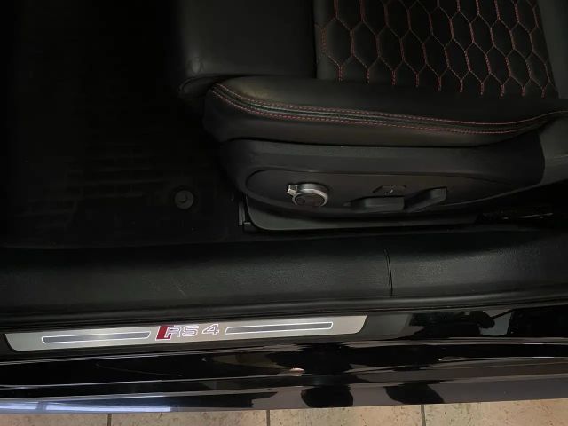 Audi RS4 Quattro