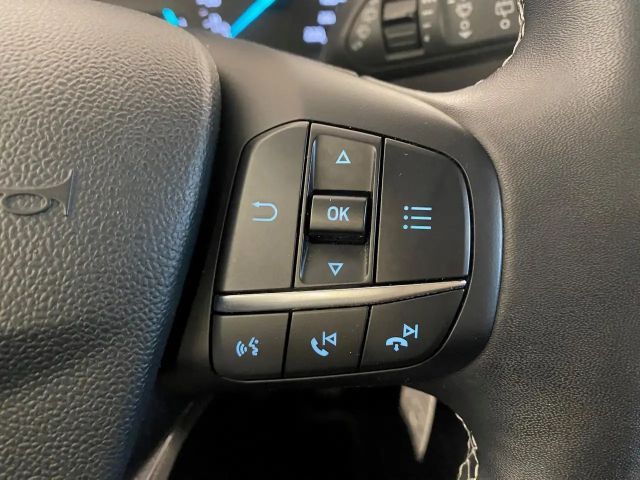 Ford Puma EcoBoost Titanium